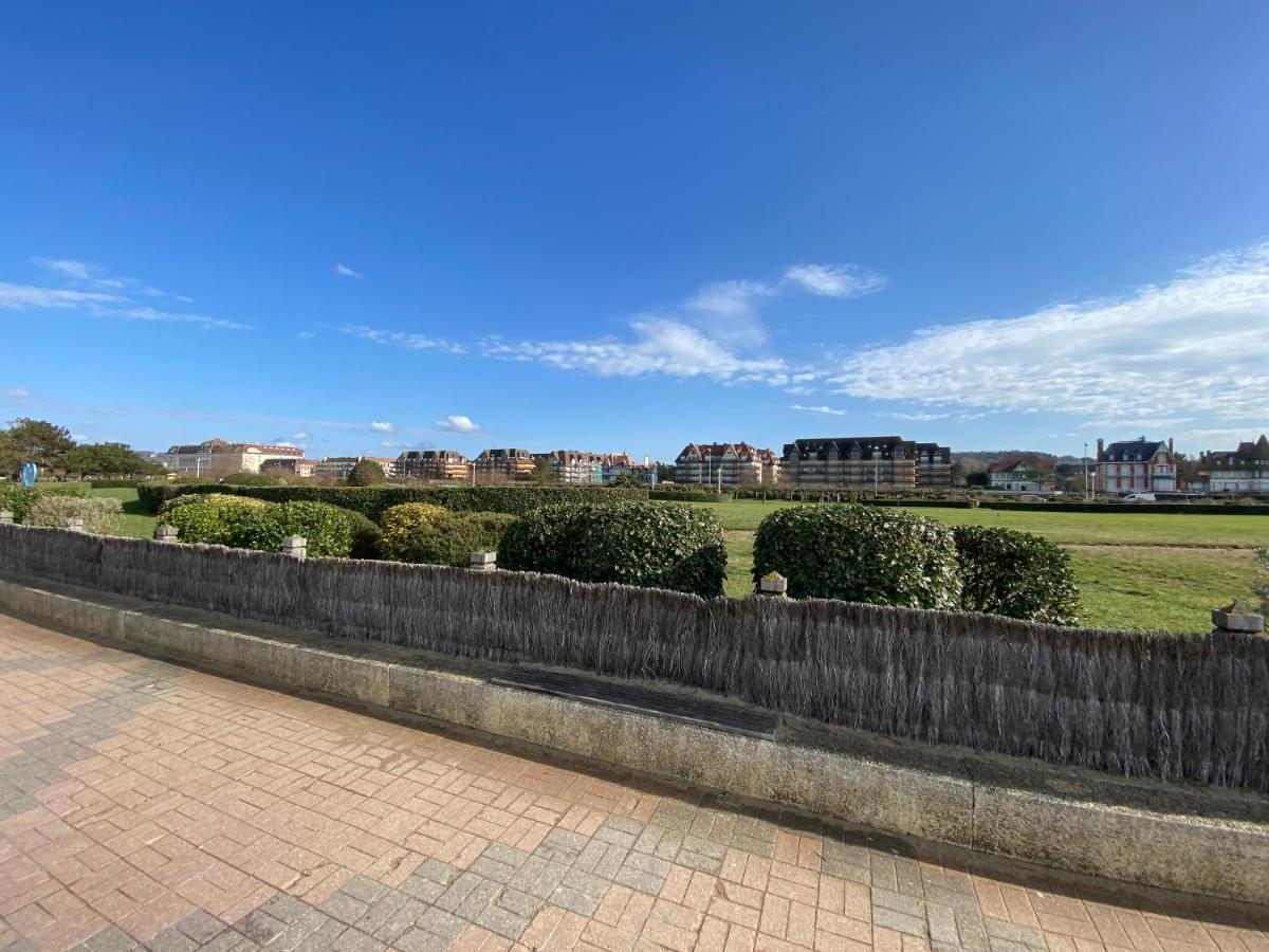 Magnifique Appart Standing Face Mer Centre A Pied Apartment Deauville Exterior foto
